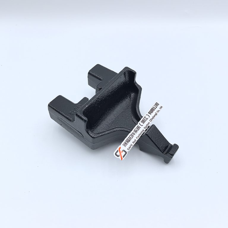 WJ-12 cast shoulder 4
