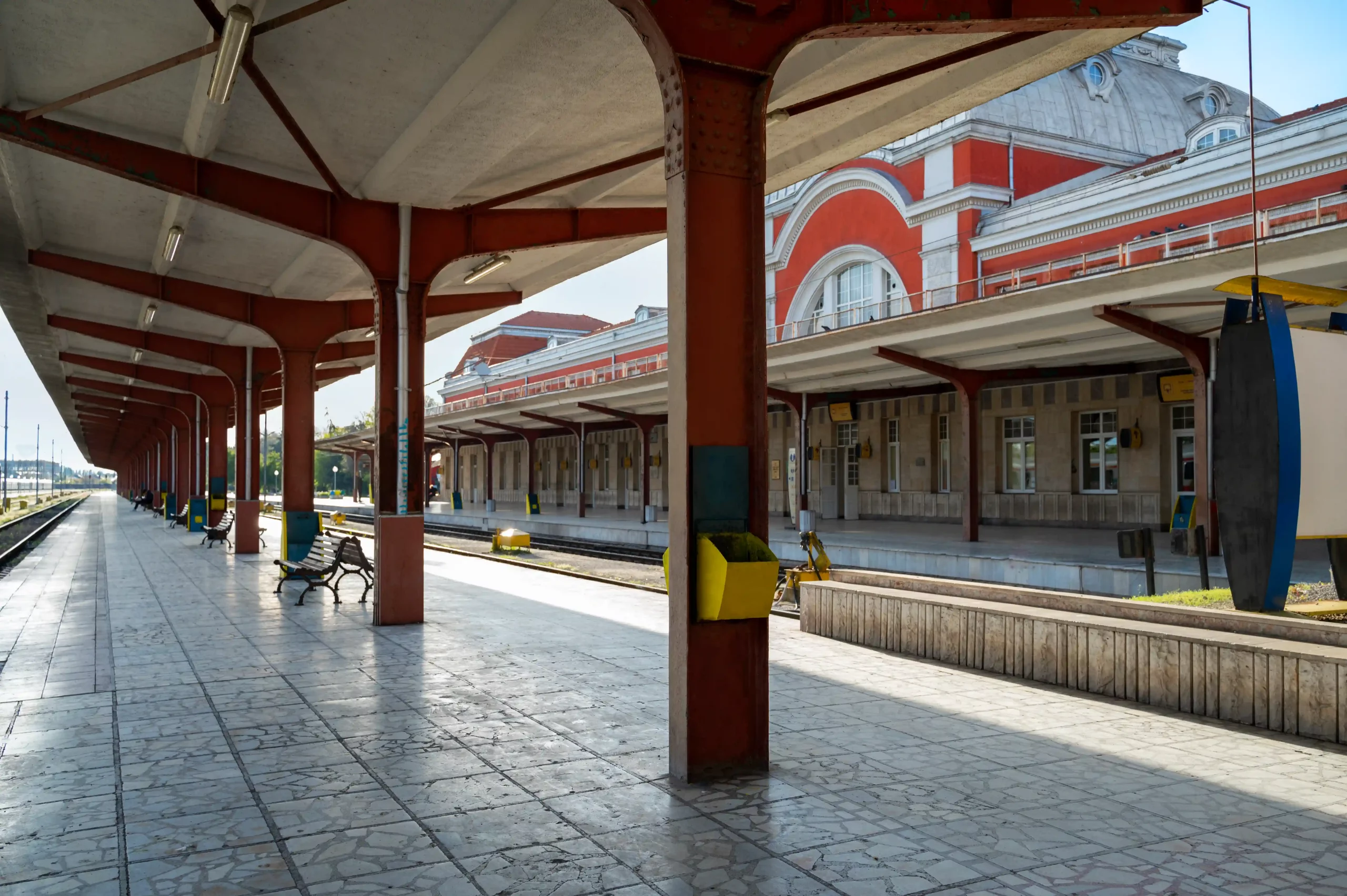1 traveling-by-train-lifestyle