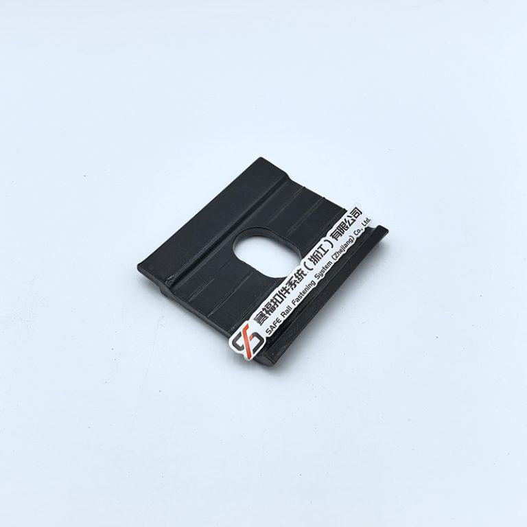 rail gauge baffle 3