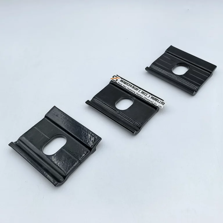 rail gauge baffle