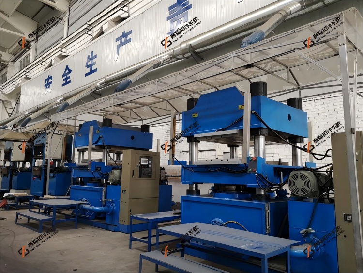 Under Sleeper Pads: The Future of Metro Vibration Control插图 Automated polyurethane pouring production line